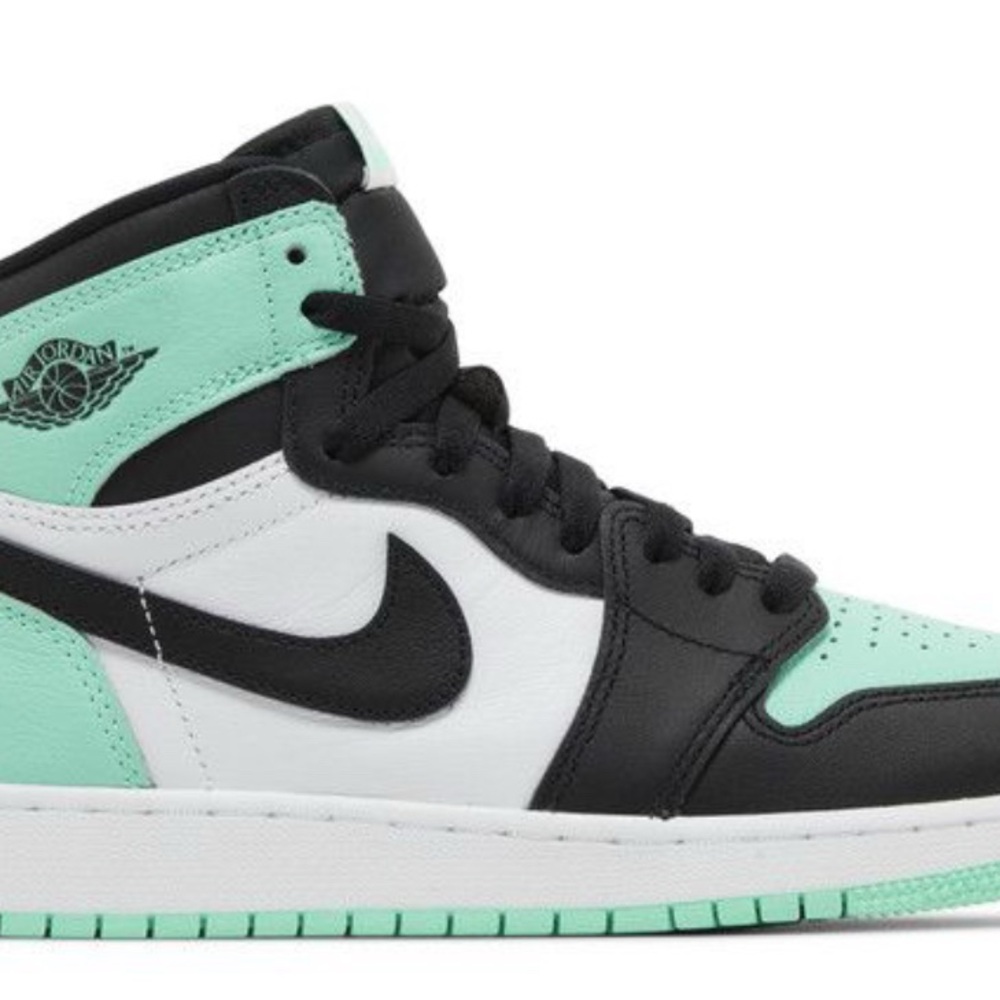 Air Jordan 1 Retro High OG Sneakers - Black and Mint